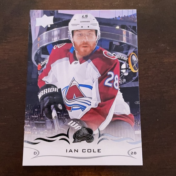 Upper Deck Hockey Cards Set is 6 - Picture 9 of 12